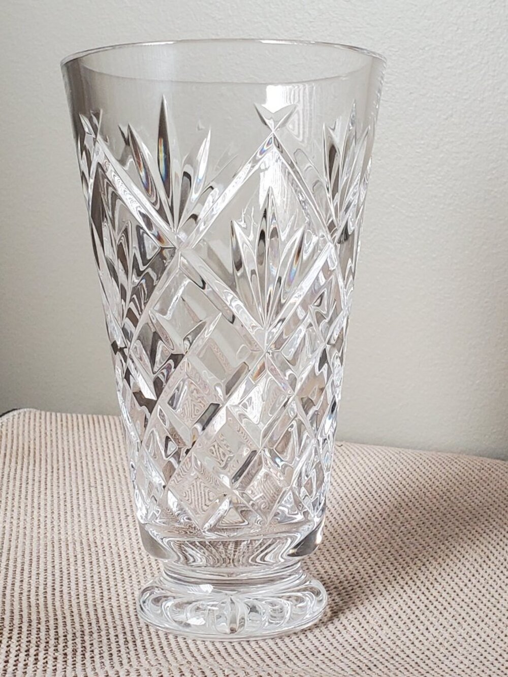 8" Pedestal Footed Waterford Leaded Crystal Vase with Etched signature  EUC!